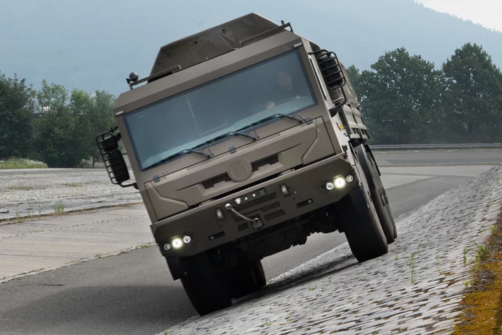 TATRA FORCE Military - Lukáš Taneček Design